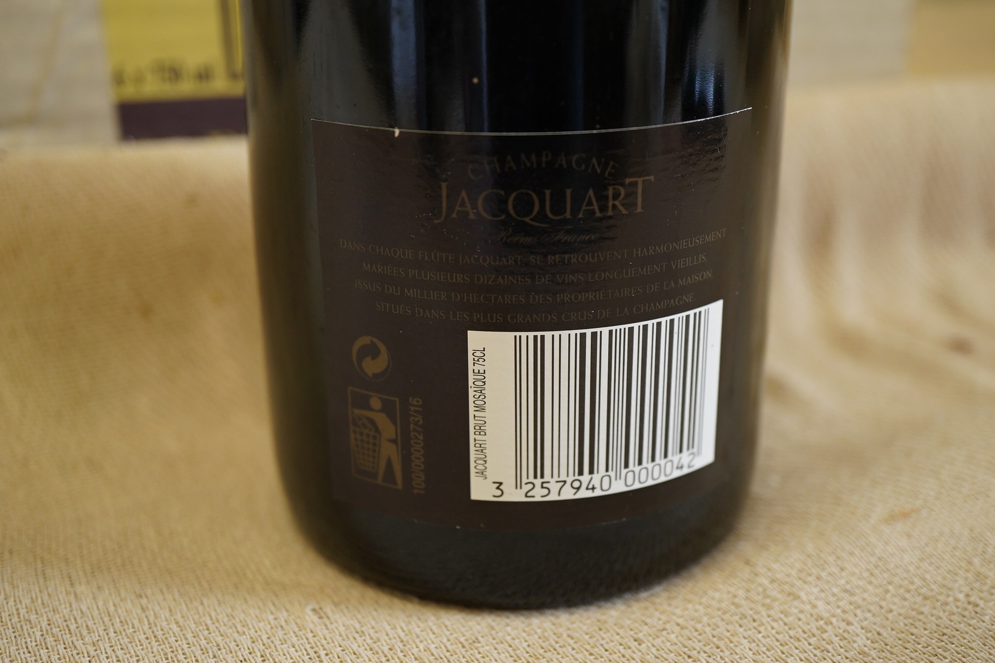 Eight bottles of Jacquart Brut Mosaique Champagne